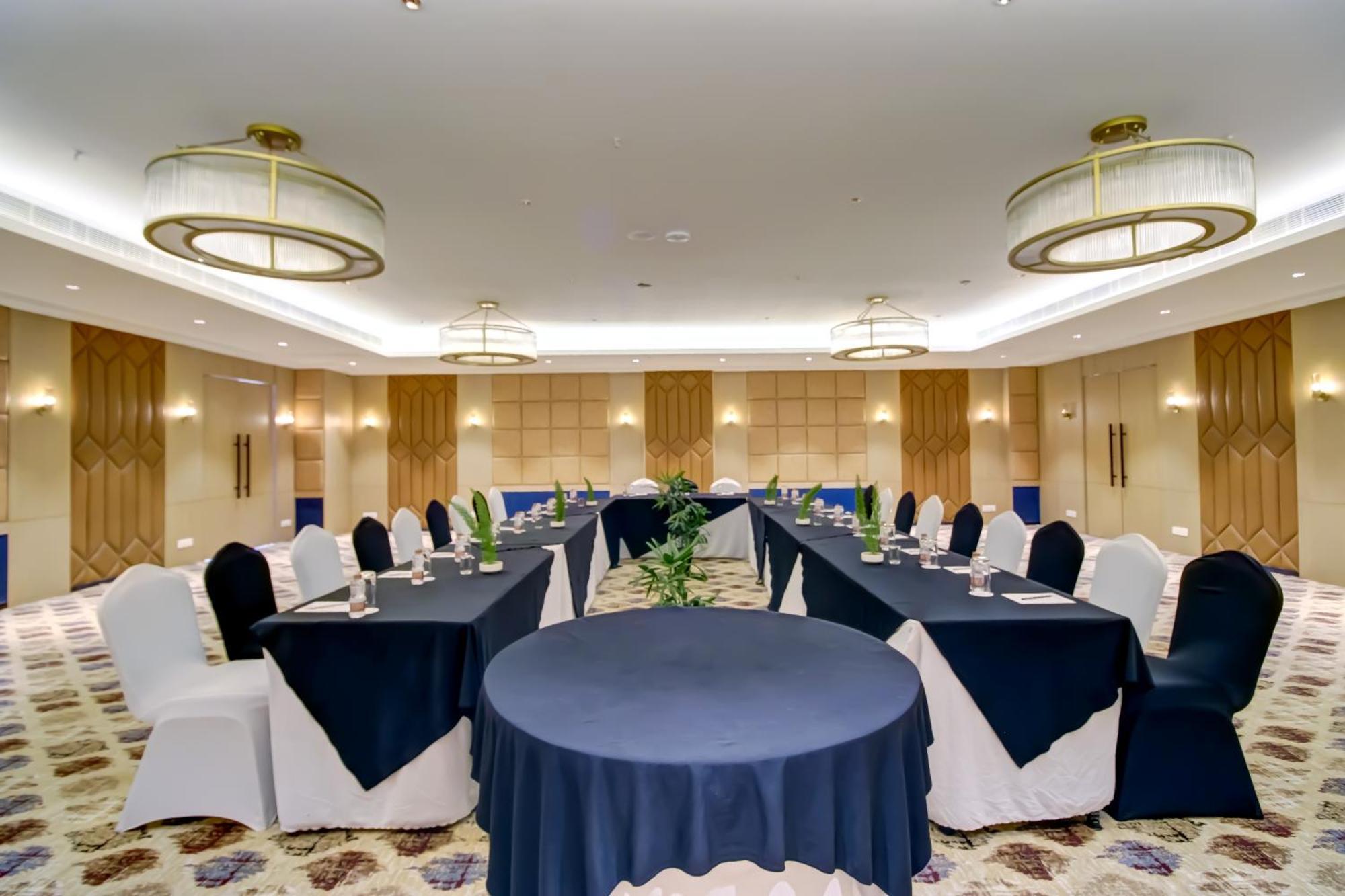 Cozzet Sonipat - A Cygnett Hotel Kültér fotó